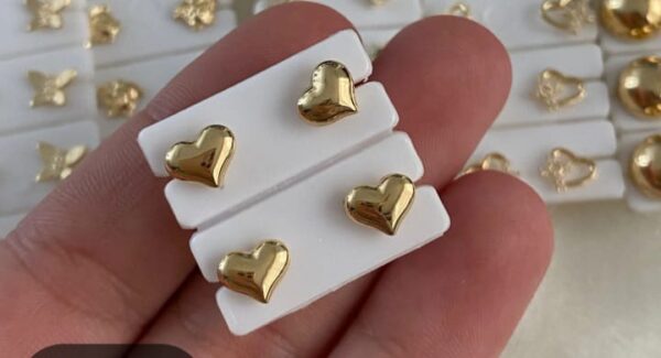 Aretes